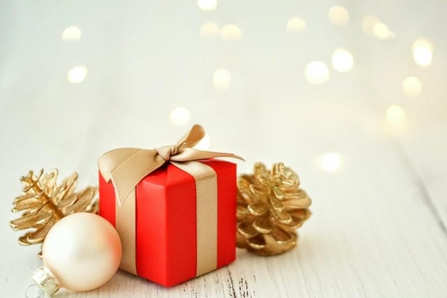 クリスマスプレゼントはどこに隠すのがいい？バレにくい場所や方法