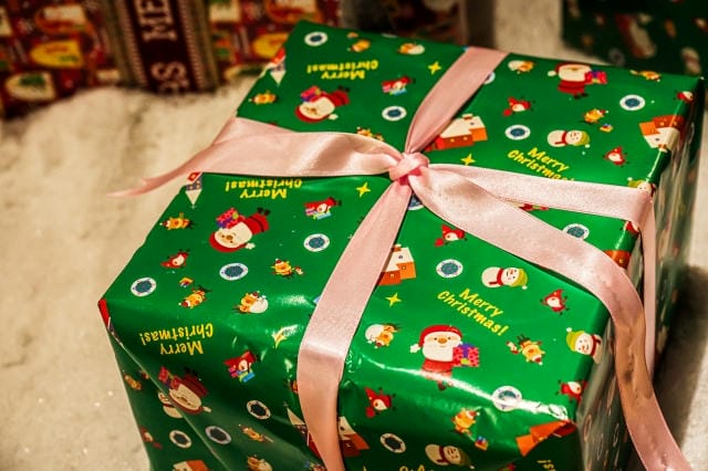 クリスマスプレゼントを兄弟で1つにするのはアリ？利点と欠点について